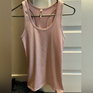 Under Armour pink tank